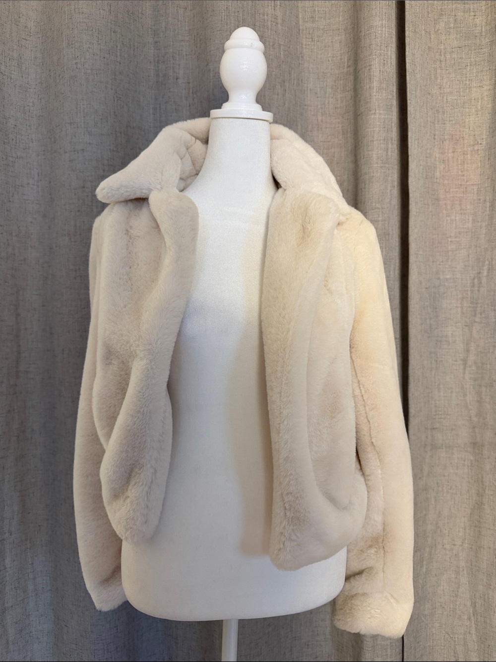 Blank NYC Cream Plush Faux Fur Short Jacket